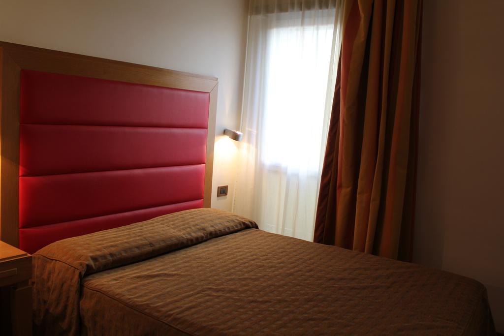 Hotel Castello 라킬라 외부 사진