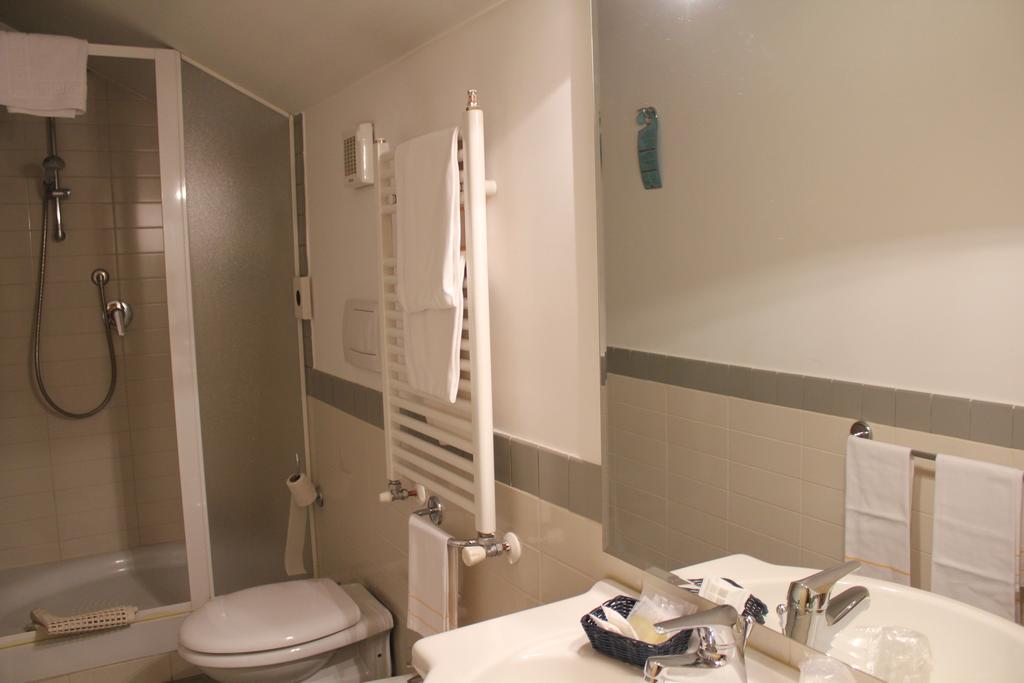 Hotel Castello 라킬라 외부 사진
