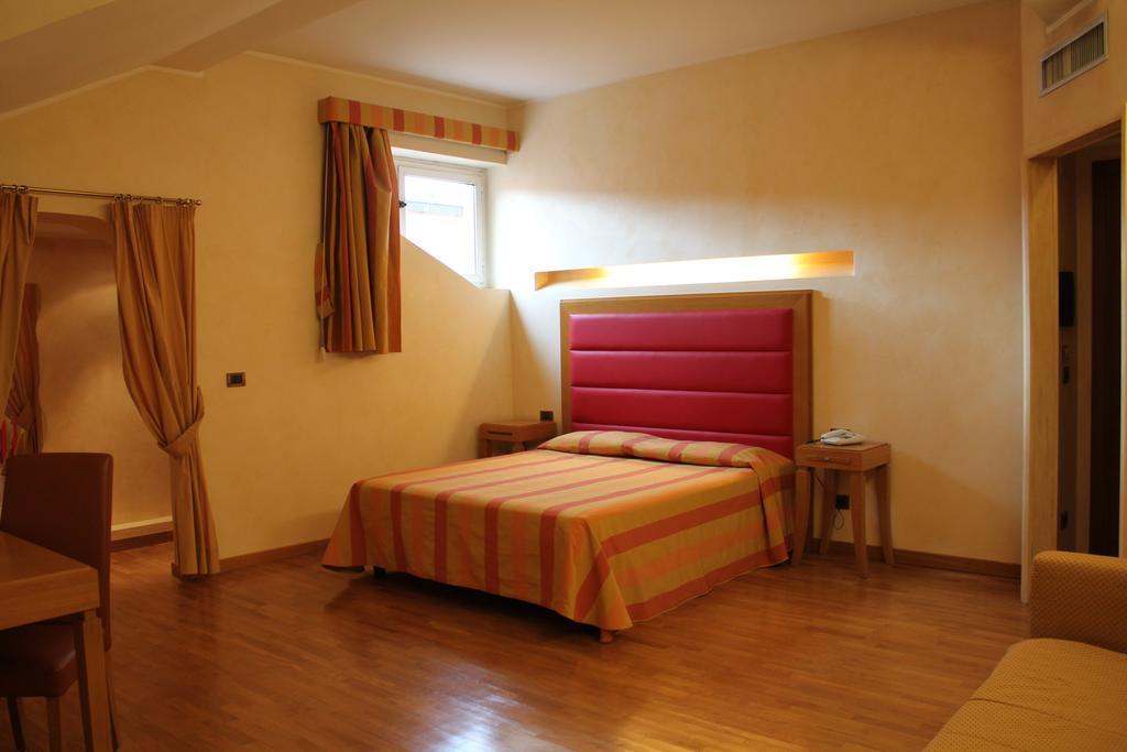 Hotel Castello 라킬라 외부 사진