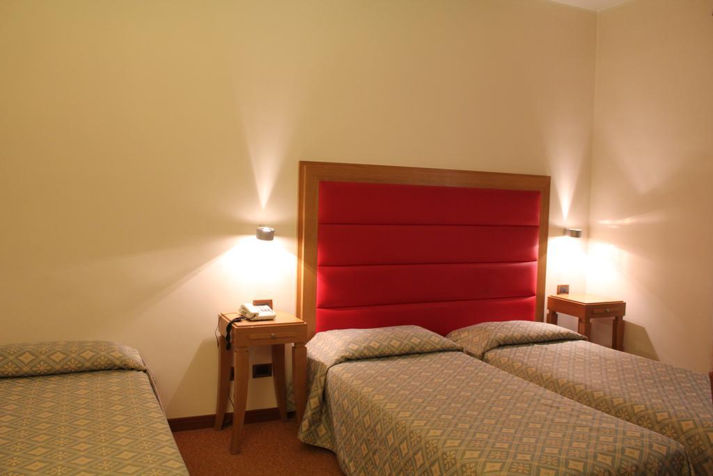 Hotel Castello 라킬라 외부 사진